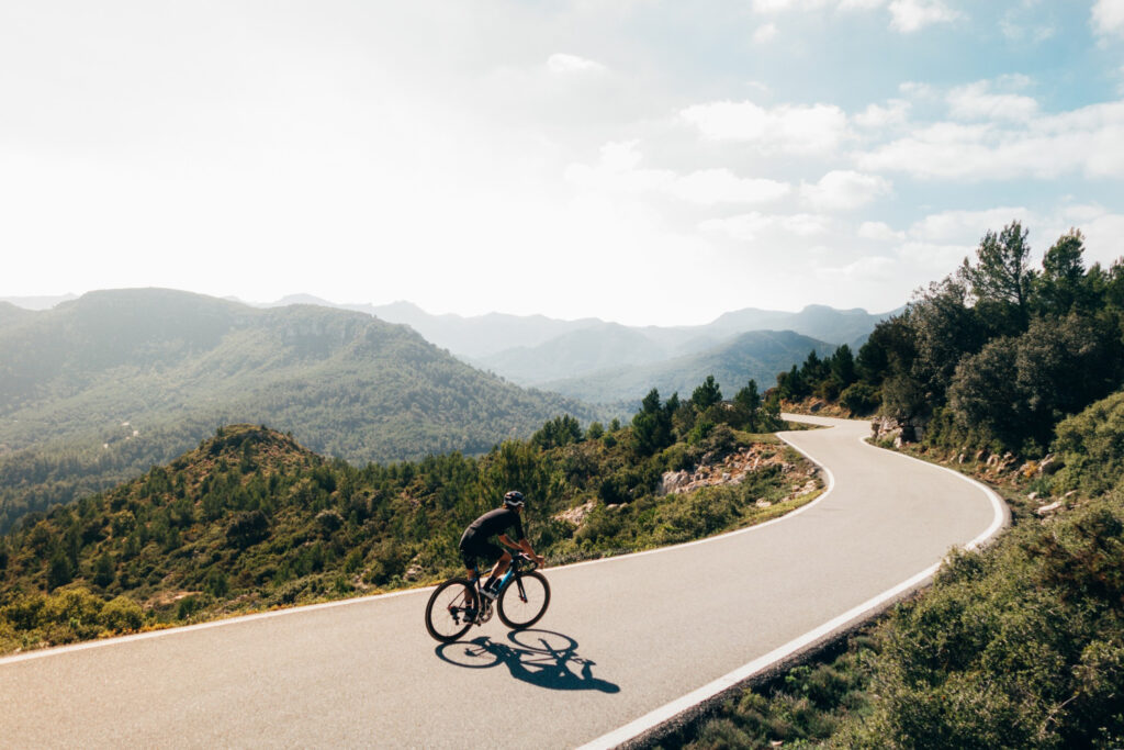 Come preservare sensibilità e controllo delle mani nelle uscite lunghe in bici